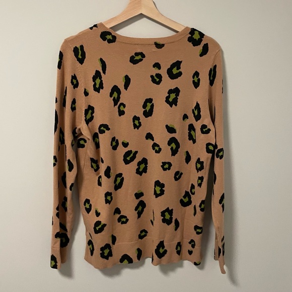 Leopard Sweater - Picture 3 of 3